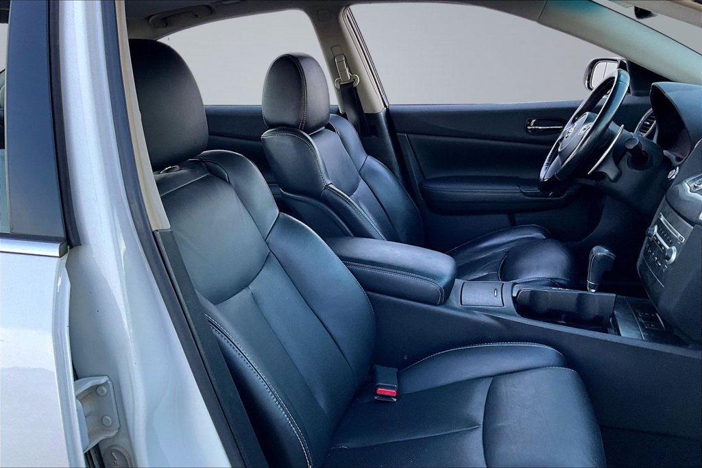 Used 2011 Nissan Maxima 3.5 SV w/ Sport Pkg FWD image 29