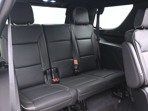 Used 2023 GMC Yukon SLT image 15
