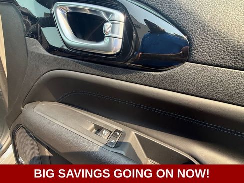New 2026 Jeep Compass Limited w/ Sun, Sound & Navigation Group AWD/4WD image 40