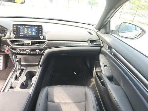 Used 2022 Honda Accord Sport image 22