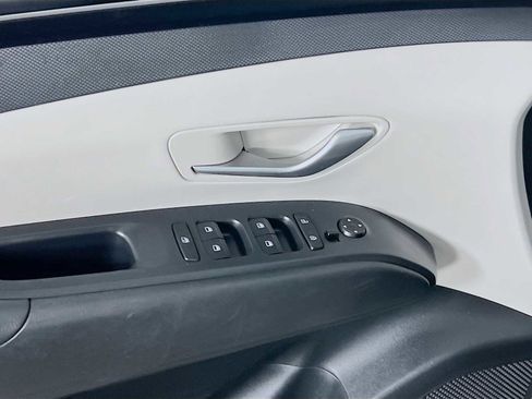 Certified 2023 Hyundai Tucson SE image 17