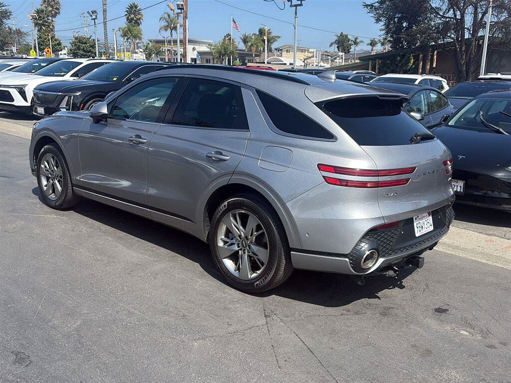 Used 2022 Genesis GV70 3.5T Sport w/ Sport Advanced Package AWD/4WD image 3
