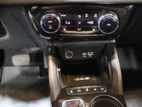 Used 2024 Chevrolet TrailBlazer RS w/ Convenience Package image 31