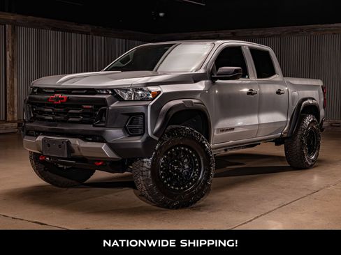 Used 2024 Chevrolet Colorado Trail Boss image 4