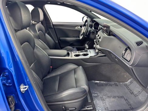 Used 2022 Kia Stinger GT1 image 15