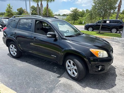 Used 2009 Toyota RAV4 Limited AWD/4WD image 2