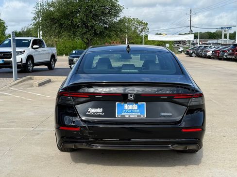 Used 2024 Honda Accord Sport image 4