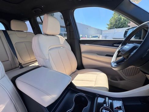 New 2026 Jeep Grand Cherokee Limited AWD/4WD image 20