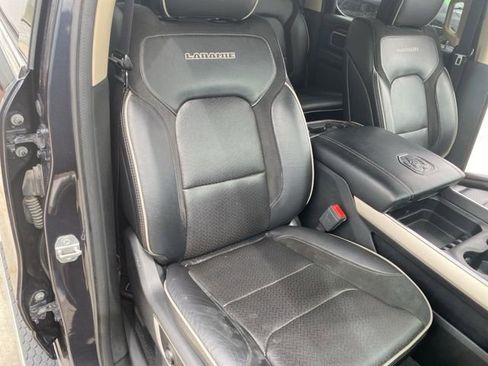 Used 2020 RAM 1500 Laramie AWD/4WD image 33
