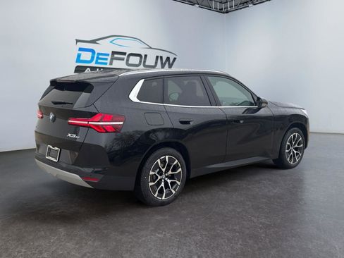 Used 2026 BMW X3 xDrive30 w/ Premium Package image 3