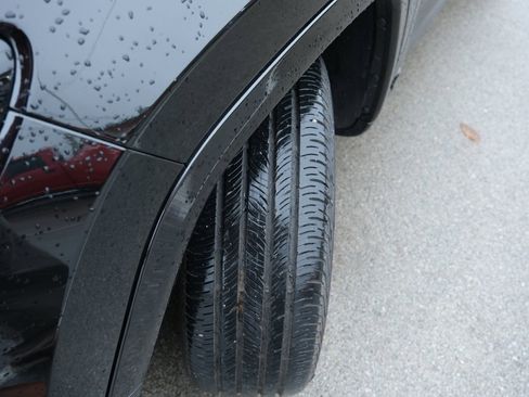 Used 2024 Jeep Compass Limited w/ Elite Group image 14