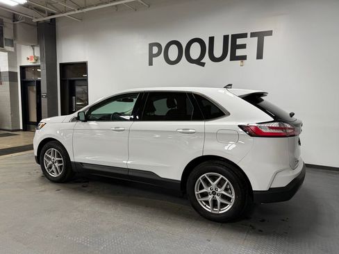 Used 2023 Ford Edge SEL w/ Convenience Package image 6