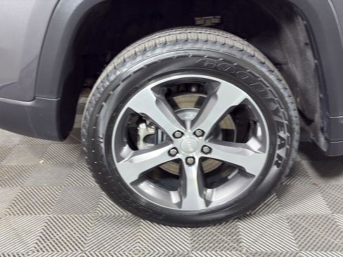 Used 2022 Jeep Grand Cherokee Limited 4xe w/ Luxury Tech Group II image 13