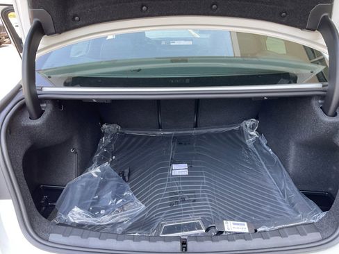 New 2026 BMW 330i Sedan w/ M Sport Package image 15