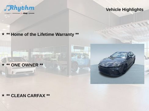 Used 2025 Toyota Camry SE FWD image 5