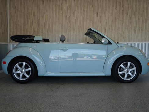 Used 2004 Volkswagen Beetle GLS FWD image 11
