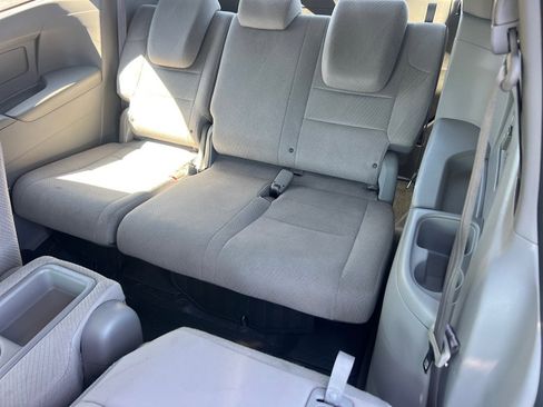 Used 2016 Honda Odyssey SE image 14