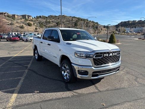 New 2026 RAM 1500 4x4 Crew Cab image 4