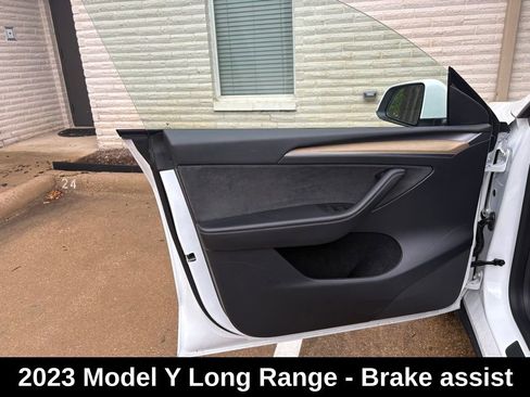 Used 2023 Tesla Model Y Long Range AWD/4WD image 9