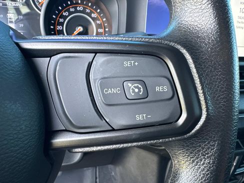 Certified 2025 Jeep Gladiator Sport AWD/4WD image 28