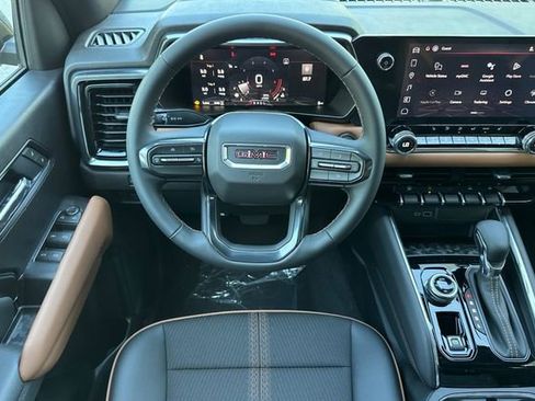 New 2026 GMC Canyon AT4 AWD/4WD image 14
