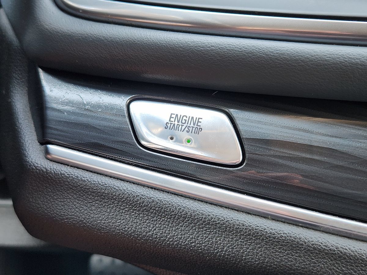 Used 2020 Buick Enclave Premium w/ Trailering Package, 5000 lbs. AWD/4WD image 40