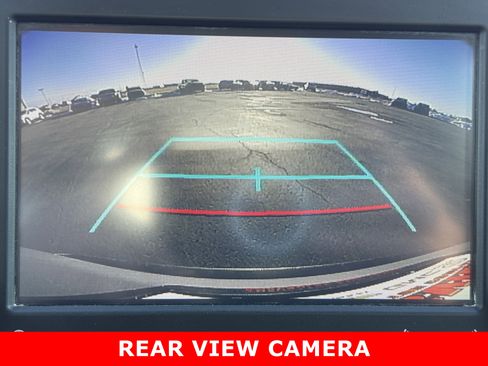 Used 2021 Toyota RAV4 XLE w/ Convenience Package image 21