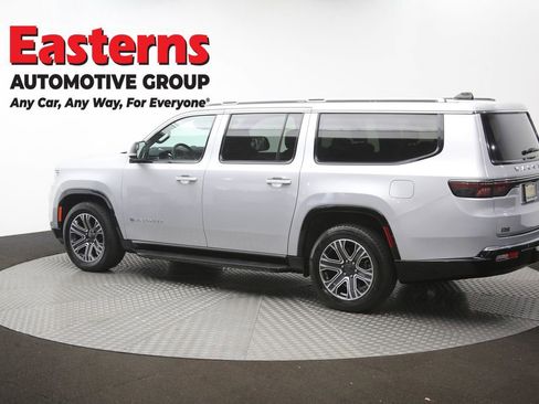 Used 2024 Jeep Wagoneer L Series II RWD image 70