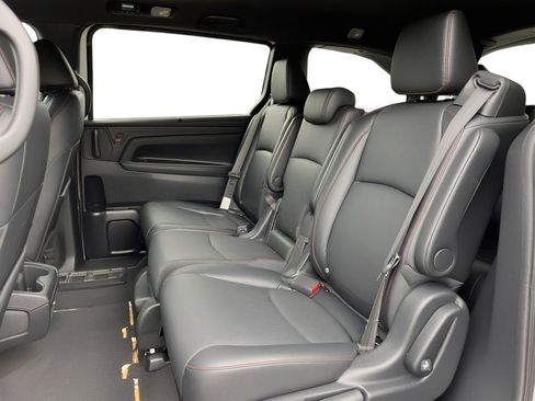 Used 2024 Honda Odyssey Sport image 7