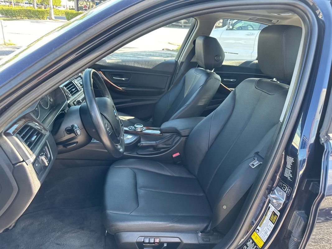 Used 2014 BMW 320i xDrive Sedan AWD/4WD image 19