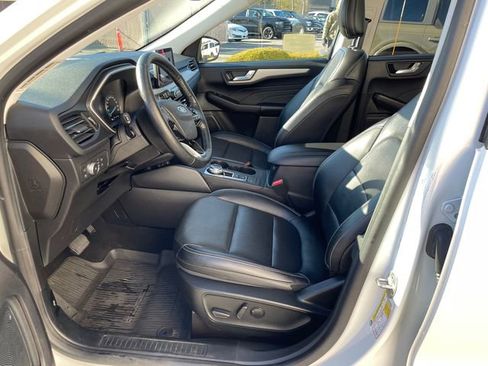 Used 2021 Ford Escape SEL image 40