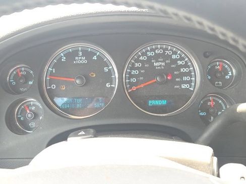 Used 2010 Chevrolet Avalanche LTZ AWD/4WD image 33