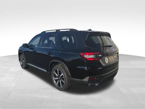 Certified 2023 Honda Pilot Touring image 6
