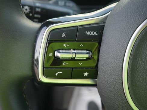 Used 2025 Kia Sorento S w/ Panoramic Sunroof Package FWD image 24