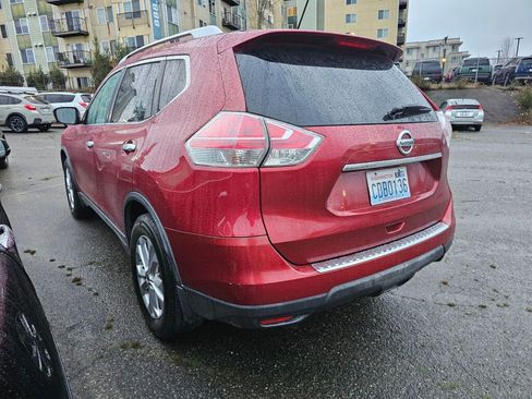 Used 2015 Nissan Rogue SV image 6