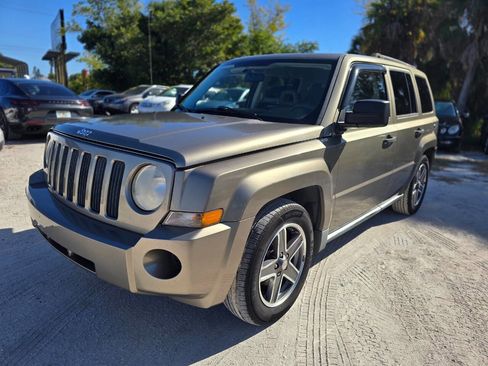 Used 2008 Jeep Patriot Sport image 1