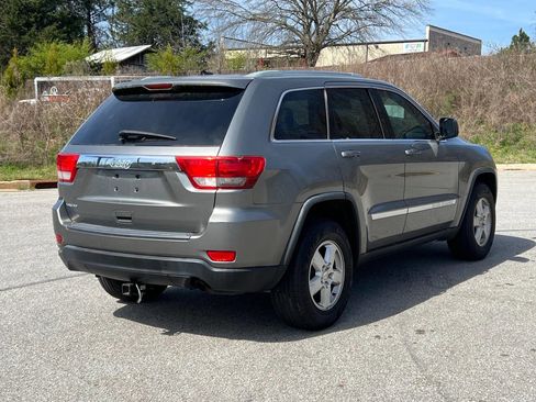 Used 2012 Jeep Grand Cherokee Laredo w/ Laredo E Group image 22