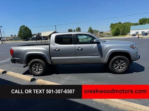 Used 2017 Toyota Tacoma SR5 w/ Tow Package RWD image 7