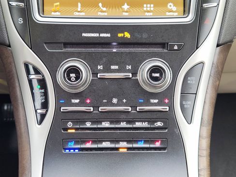 Used 2017 Lincoln MKX Reserve w/ Driver Assistance Package AWD/4WD image 21