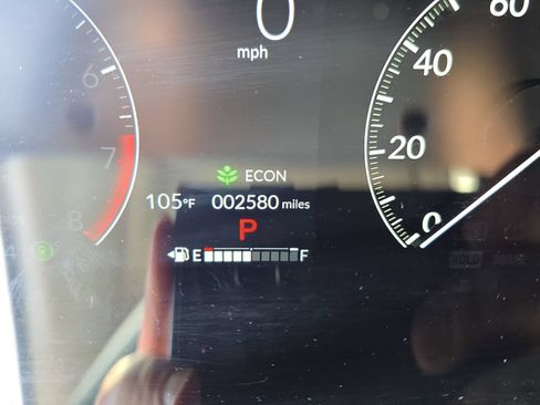Used 2025 Honda HR-V EX-L image 29
