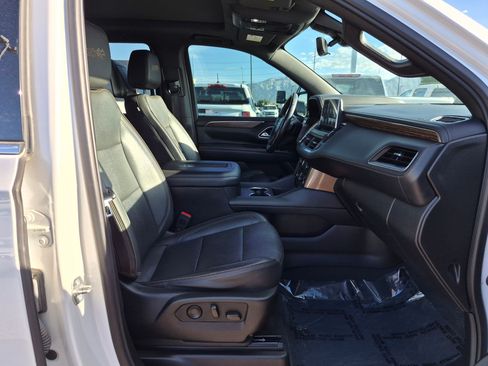 Used 2021 Chevrolet Tahoe High Country w/ Premium Package AWD/4WD image 32