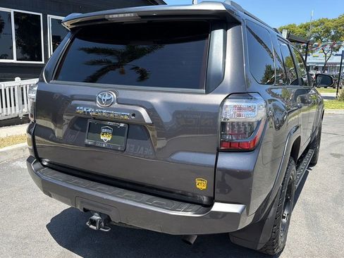 Used 2015 Toyota 4Runner SR5 Premium RWD image 36