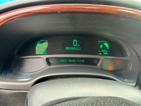 Used 2005 Cadillac De Ville FWD image 5
