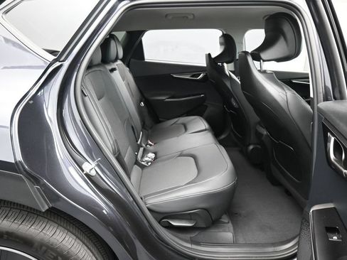 Used 2025 Kia EV6 Light RWD image 38