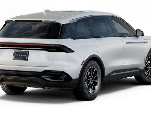 New 2025 Lincoln Nautilus Premier w/ Equipment Group 102A image 25