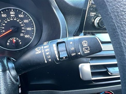 Used 2023 Kia Seltos LX image 29