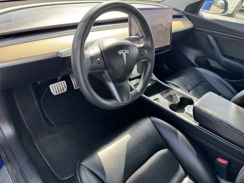 Used 2020 Tesla Model 3 Performance image 9