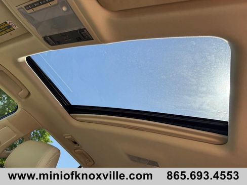 Used 2014 Lexus LX 570 4WD image 33