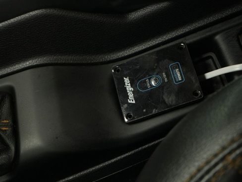 Used 2021 Jeep Gladiator Overland image 63