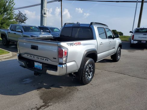 Certified 2023 Toyota Tacoma TRD Off-Road AWD/4WD image 4